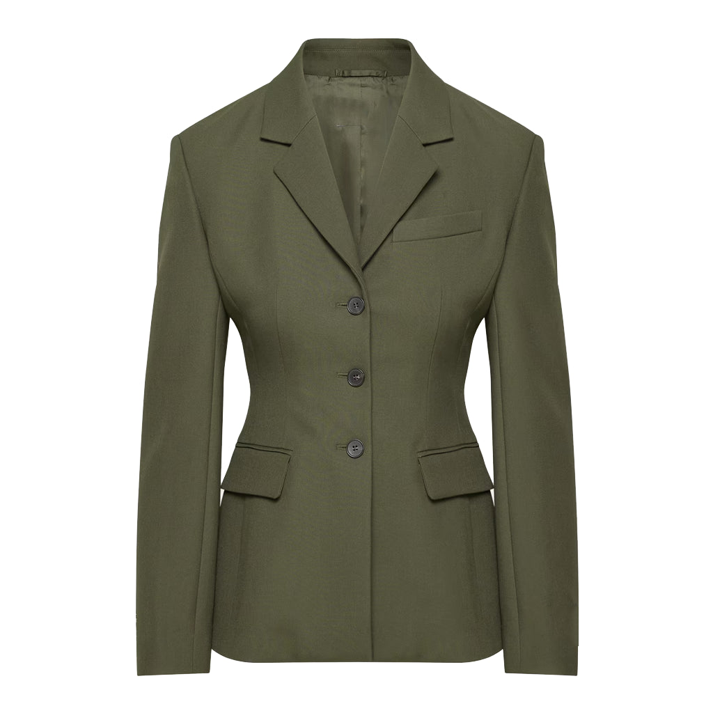 Beef S02 Cailee Spaeny Green Blazer