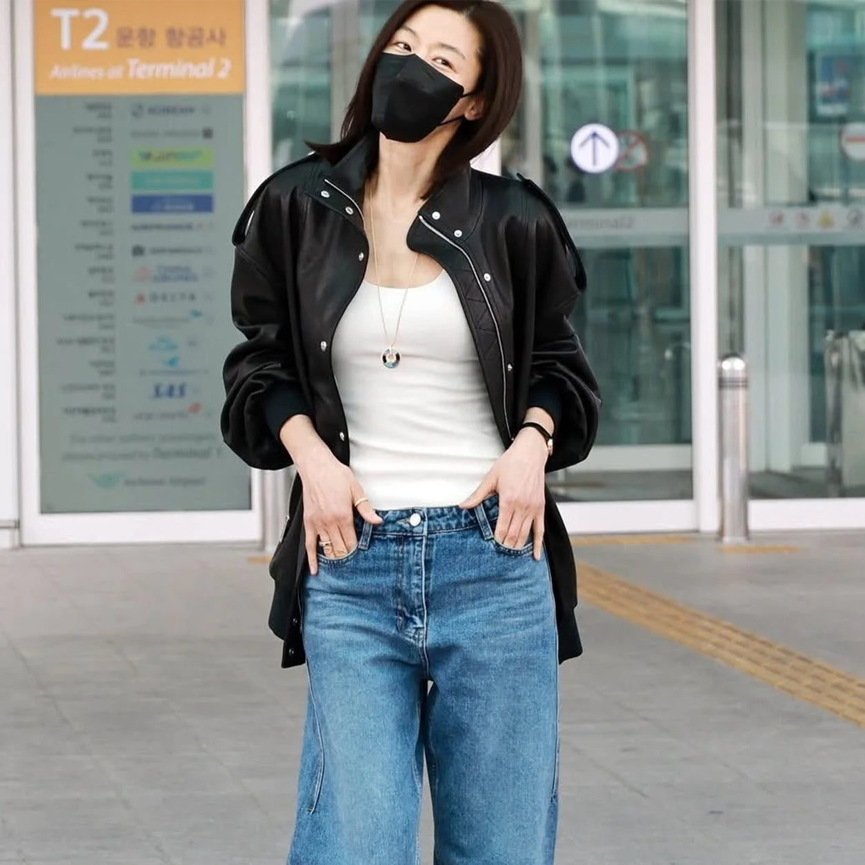 Airport Jun Ji Hyun Incheon Black Jacket