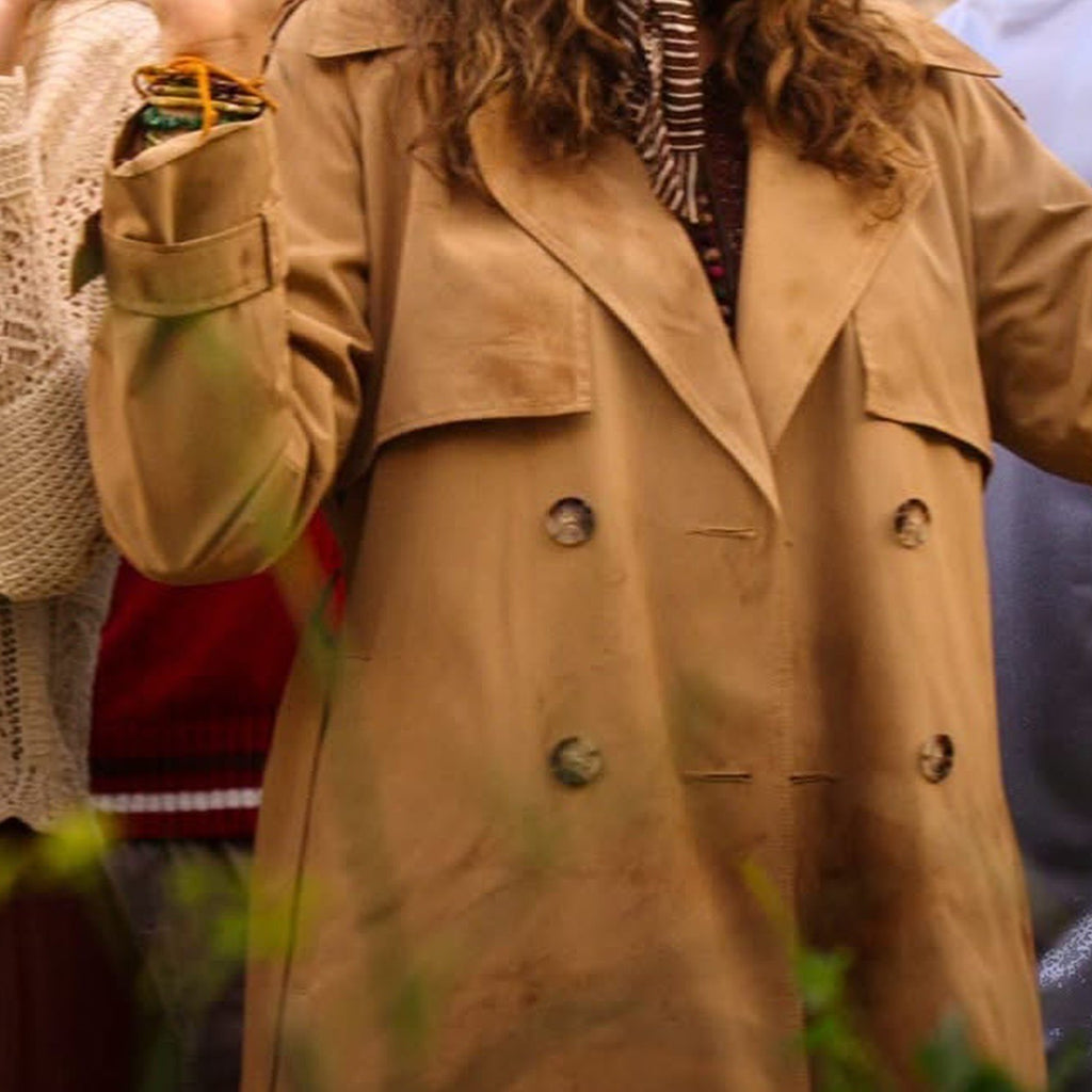 Outer Banks S5 Kiara Carrera Coat