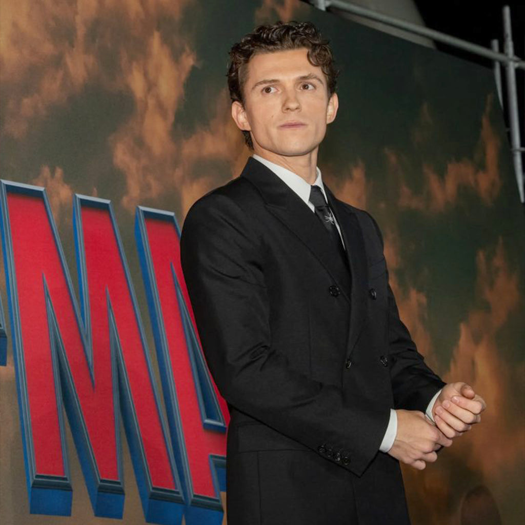 Spiderman 2026 Mexico Tom Holland Blazer