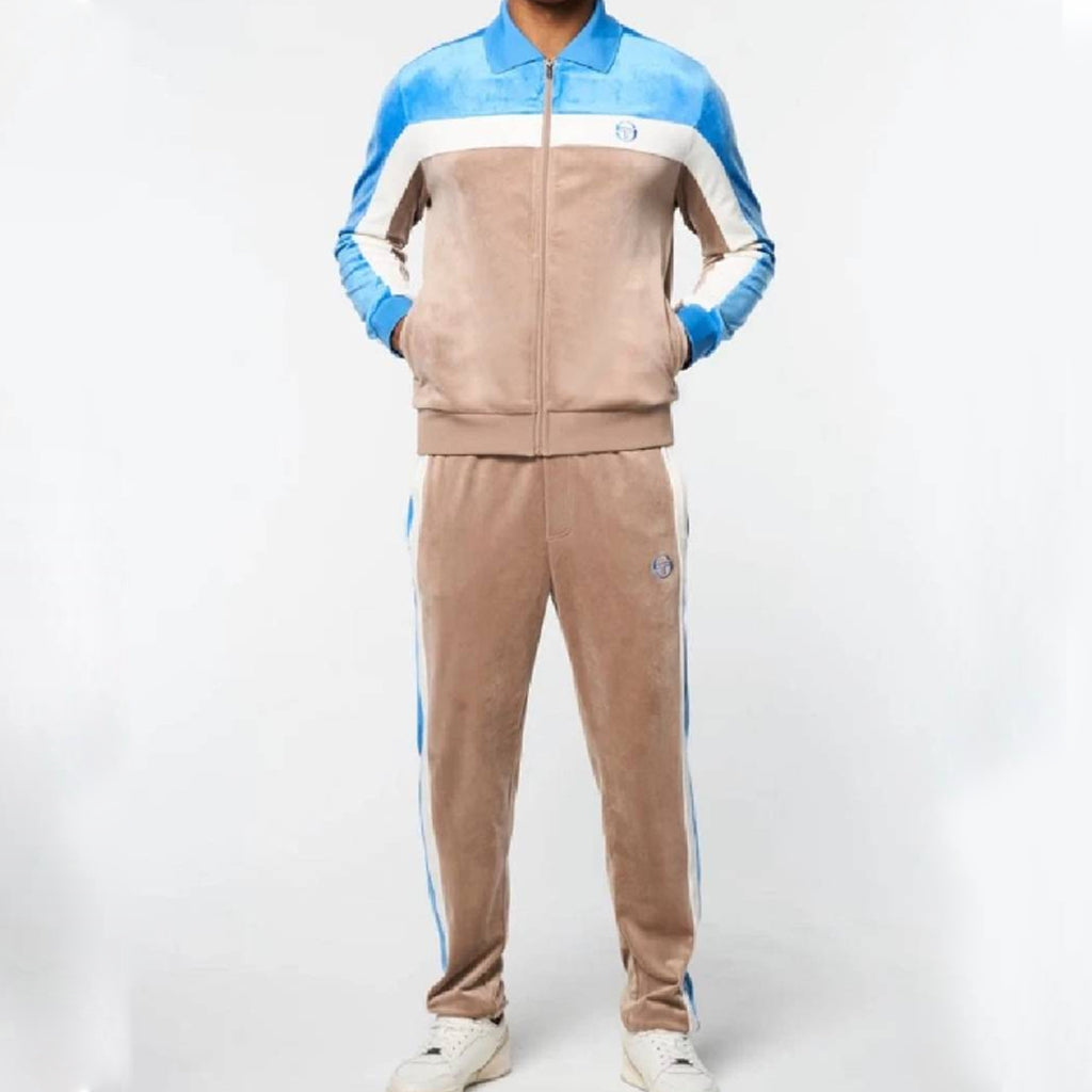 Russell Crowe The Get Out 2026 Tracksuit